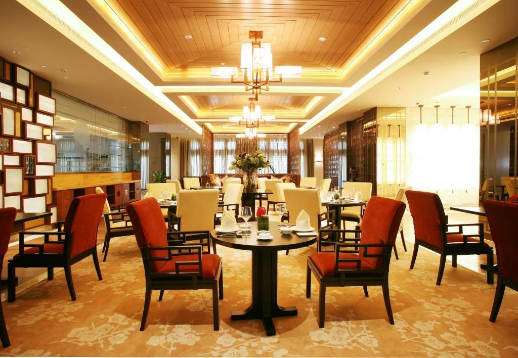 Landison Green Town Hotel Xinchang Exterior foto