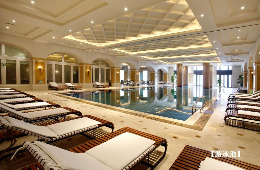Landison Green Town Hotel Xinchang Exterior foto